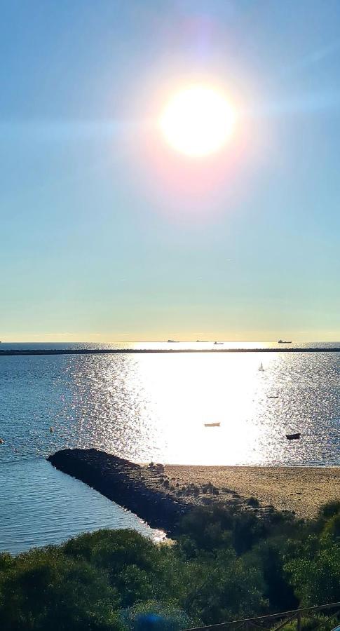 El Apartamento De Amy Con Vistas Al Mar 马札冈 外观 照片